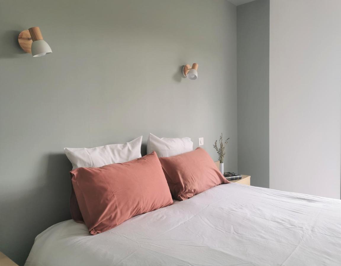 Au Jardin Des Deux Roches Bed & Breakfast Prisse ภายนอก รูปภาพ