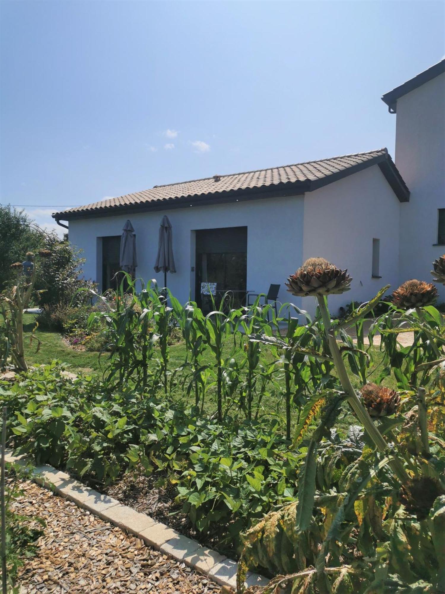 Au Jardin Des Deux Roches Bed & Breakfast Prisse ภายนอก รูปภาพ